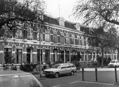 3952 Voorzijde gevels., 01-03-1988 - 30-04-1988
