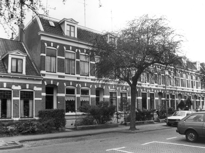 3953 Voorzijde gevels., 01-03-1988 - 30-04-1988
