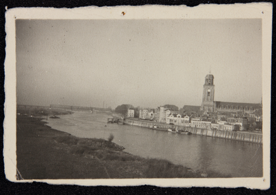 16 Reproduktie van oude foto van Deventer stadsgezicht. jaartal ?, 01-01-1961 - 31-12-1970