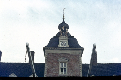 22-1-17 De toren boven de ingangspoort van kasteel Anholt