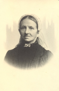 48-03 Petronella Timmermans (geb. 28 januari 1847, overl. 10 augustus 1924), moeder van Hendrik Odink