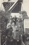 03 Groep van zeven pupillen (in uniform) van het Rijks Opvoedingsgesticht (R.O.G.) 'de Kruisberg' te Doetinchem. ...