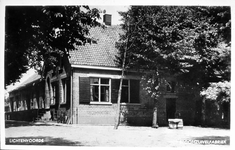 0140 Stoomzuivelfabriek met vooraan het kantoor