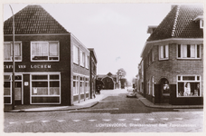 492_1 Café van Lochem (links) en kapper Sterenborg (rechts)