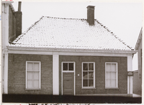 512 Woonhuis met besneeuwd dak