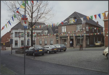 0981 Carnavalsversiering op de markt
