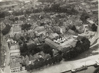 3233 Luchtfoto zwart/wit van de binnenstad van Doetinchem