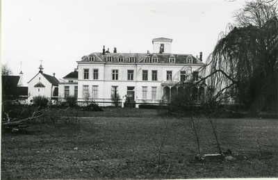 1095-17-0005 Huize 'Het Kervel' werd gebouwd in 1870. De naam is hoogstwaarschijnlijk afgeleid van het geslacht ...