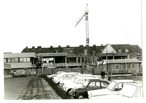 1095-31-137 Het ziekenhuis krijgt een aanbouw