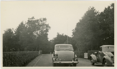 1943-0007 Waarschijnlijk het vertrek op huwelijksreis naar Groot-Brittannië, 04-08-1936