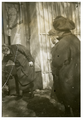14-0017 Henriëtte met twee onherkenbare mensen en de hond, 1925