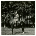 19-0033 Henriëtte te paard, 1930