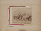 1612-0032 Een koets met koetsier, twee ingespannen paarden en een man naast de koets, ca. 1880