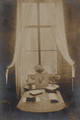 1619-0044 Tafel voor het raam in het huis aan de Lange Voorhout 31, ca. 1900