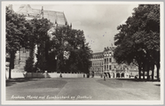 1386 Arnhem, Markt met Eusebiuskerk en Stadhuis, ca. 1935