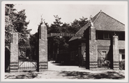2540 Hoofdingang Burgers' Natuur-Dierenpark te Arnhem, 1950-07-05
