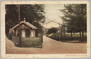 4661 Ingang Bronbeek bij Arnhem, ca. 1920