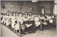 4825 Afd. Burger naaischool. Gesticht Insula Dei Arnhem, ca. 1920