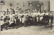 4827 Gesticht Insula Dei Arnhem. Afd. Burger Naaischool, ca. 1920