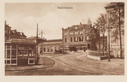 5592-0007 Stationsplein, ca. 1920