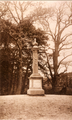 1956 Oosterbeek Monument Kneppelhout , 1920-1930