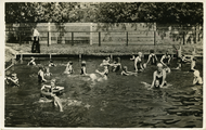 2596 Koloniehuis Ketelaar te Ellecom, In het zwembad , 1940-07-05