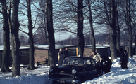 7237 Waterbergseweg. Auto in de sneeuw, 1963