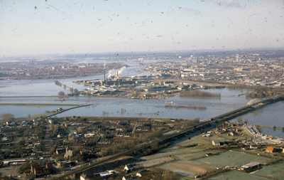 12291 Hoogwater. Spoorbrug e.o., ca. 1975