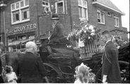 963 Inhalen pastoor Schaars, 26-05-1945