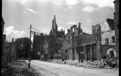 1229 Arnhem verwoest, 1945