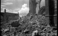 1242 Arnhem verwoest, 1945
