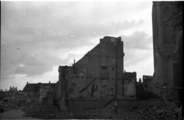 831 Arnhem verwoest, 1945
