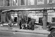 353 FOTOCOLLECTIES - DRIESSEN / RAAYEN, 1945