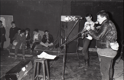 11832-0005 Stokvishal. Punkhearing, 02-01-1982