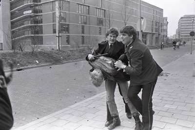 12409-0007 Punkers, 20-03-1982