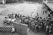 13111-0003 Velp. Start zwem-vierdaagse, 05-07-1982