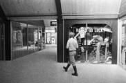 1414-0002 Westervoort. Exterieur Winkelcentrum, 29-08-1977