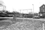 14902-0001 Station Wolfheze. Spoorwegovergang, 28-03-1983