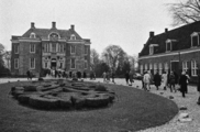 16805-0001 Kasteel Middachten. Laatste rondeiding, 28-12-1983