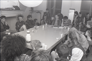 16955-0004 Vergadering punkers, 19-01-1984