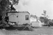 3296-0007 Heteren. Brand in café Sprokkelenburg, 09-06-1978