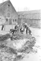 5204-0002 Kinderboerderij De Kleine Weide (voorheen Boerderij Krechting), 28-03-1979