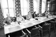 5604-0003 Den Haag. Delegatie praat over de Machinefabriek Arnhem (MFA), 22-05-1979