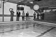 7349-0001 Opening Zwembad in voormalige kapel, 09-02-1980