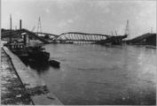 120 Verkeersbrug Arnhem, mei 1940