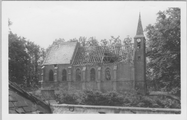 143 Verwoest kerkje, 1945