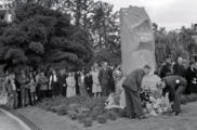 988 Monument, 17 september 1945