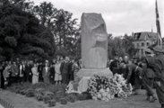 990 Monument, 17 september 1945