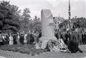 994 Monument, 17 september 1945