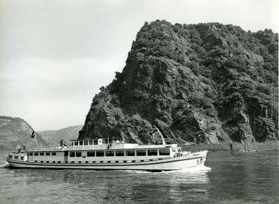812 Passagiersschip Rival van Feenstra Rotterdam op de Rijn, 1950-1970